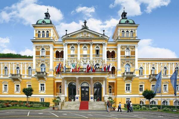Hotel Ensana Health Spa Resort Nowe Łaźnie *****