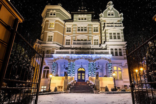 Boże Narodzenie w hotelu Savoy Westend