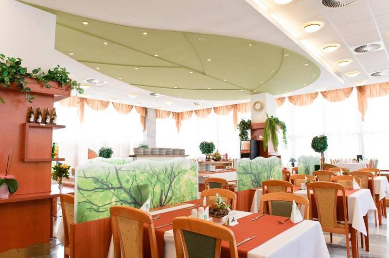 Hotel Flora ***