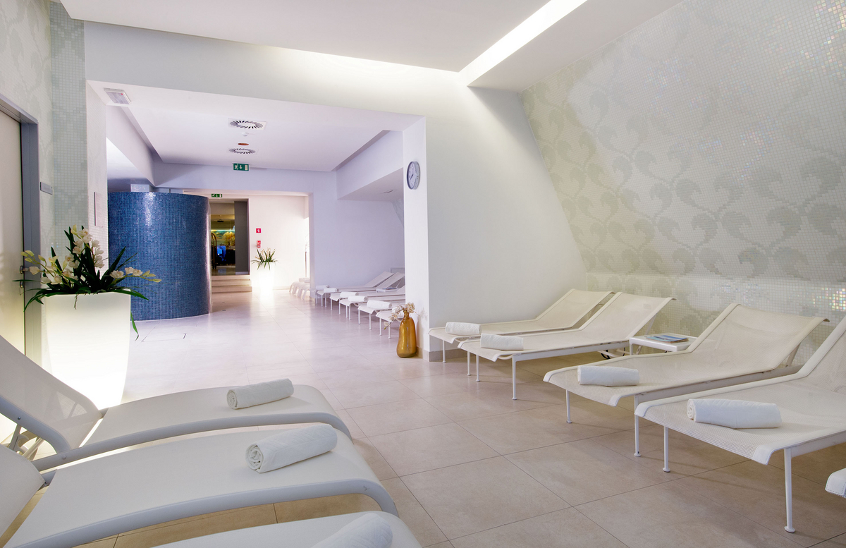 Grand hotel Bernardin *****