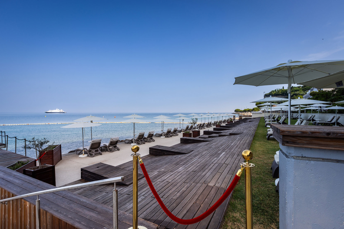 Grand hotel Bernardin *****