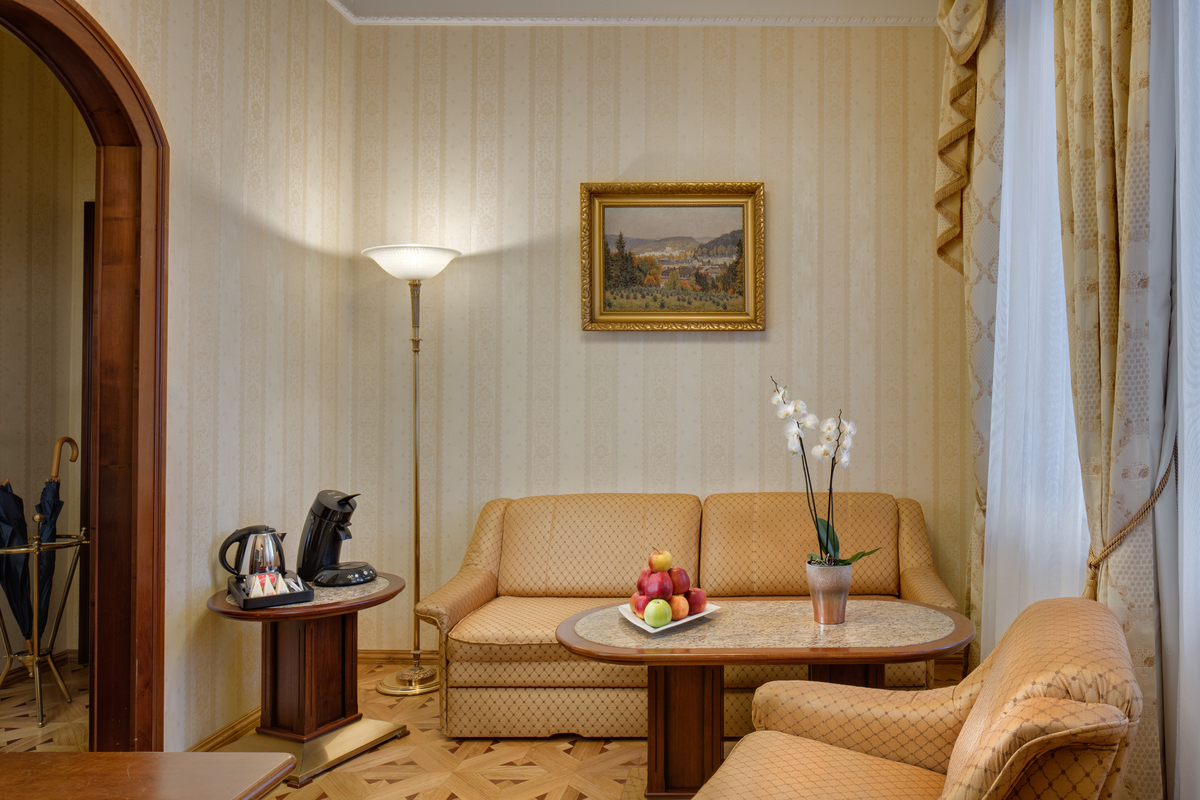 Executive Suite I.