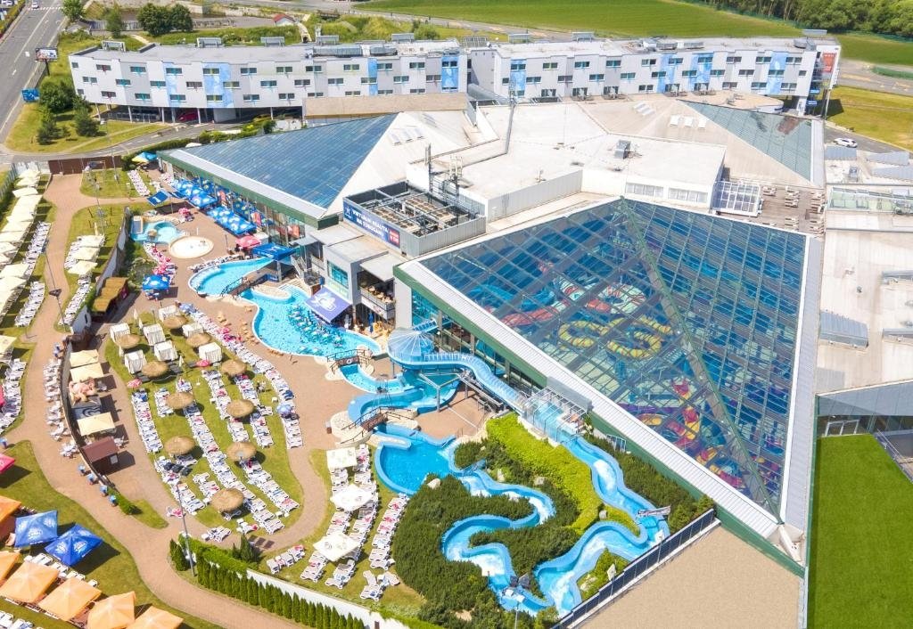Aquapalace Hotel Prague ****