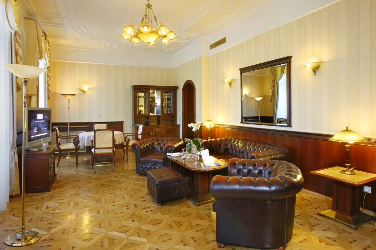 Royal Suite