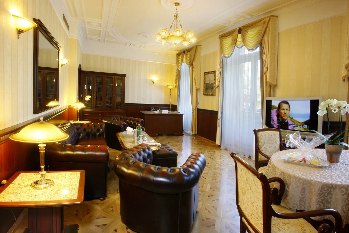 Royal Suite