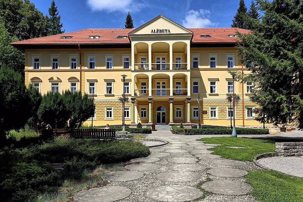 Hotel Ałżbieta ***