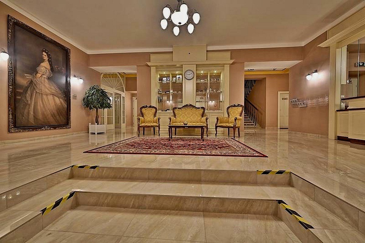 Hotel Ałżbieta ***