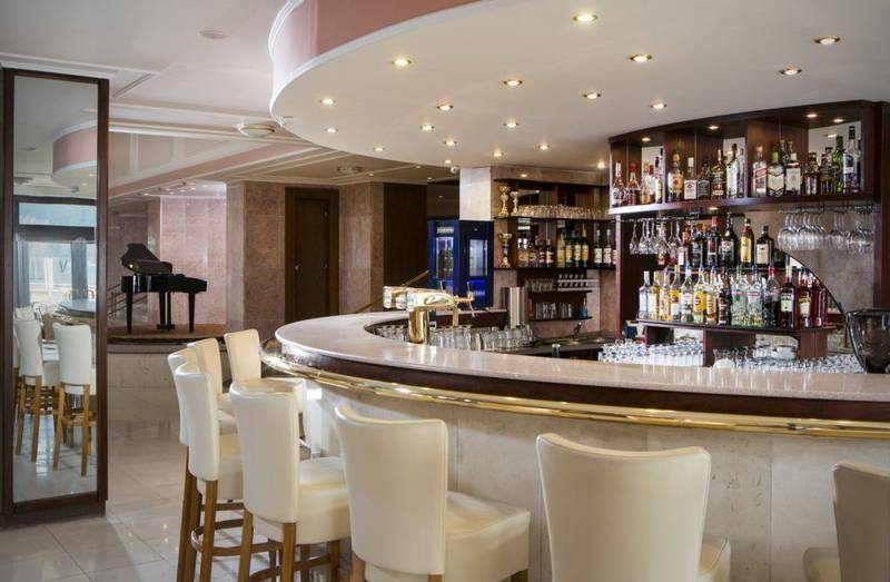 Odkryj świat koktajli