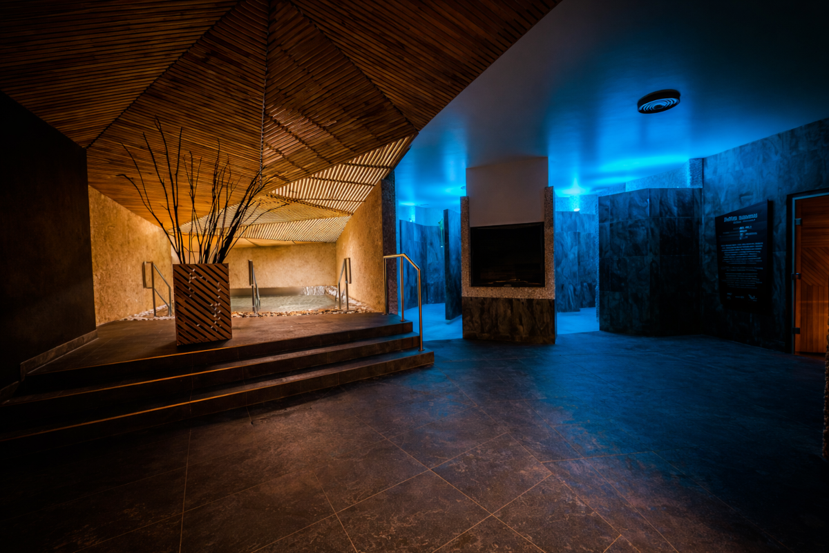 Pobyt rodzinny - 1 dziecko do lat 12 ZA DARMO 