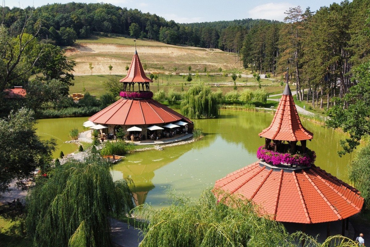 Dom leczniczy Lysec ***