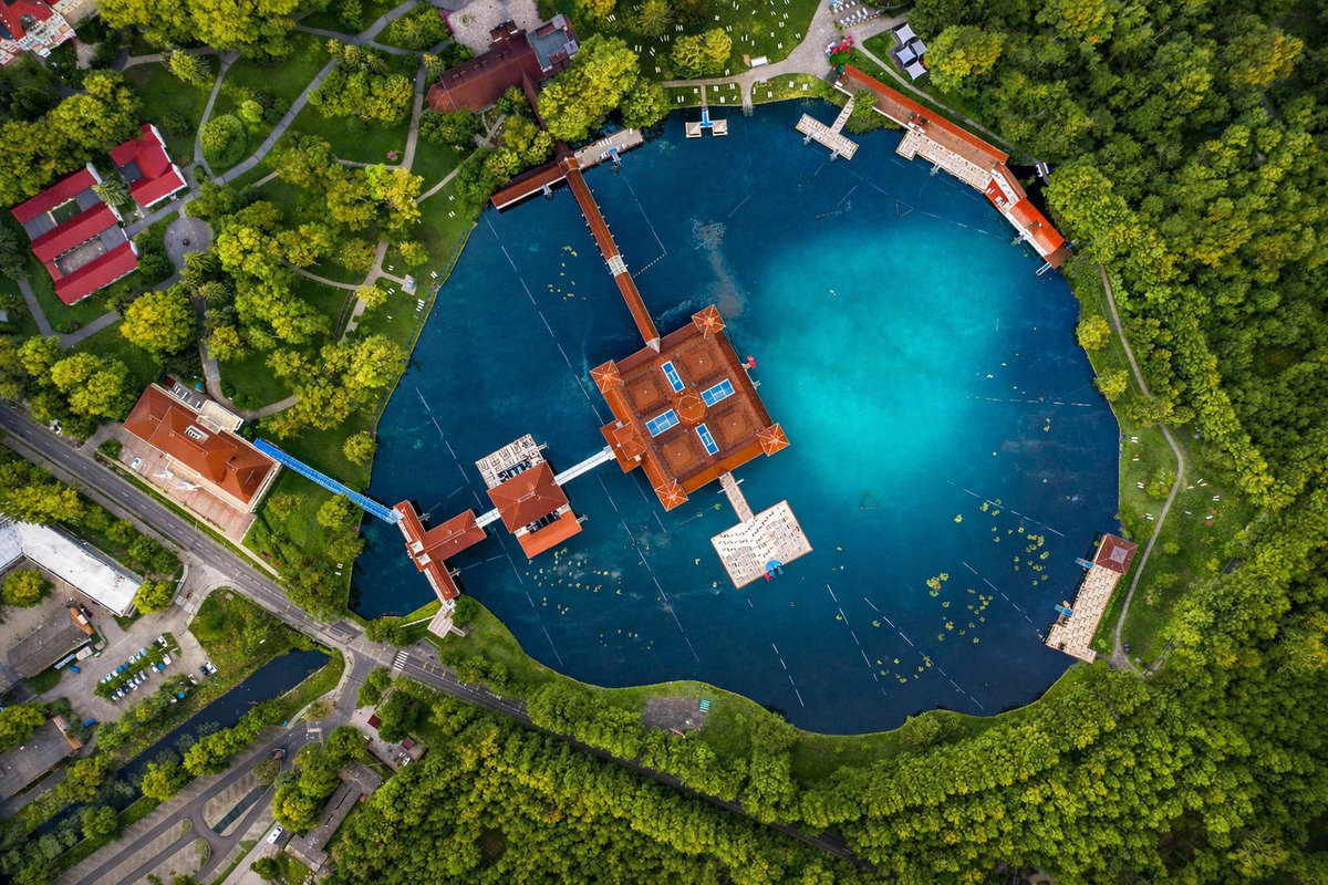 Biologiczne jezioro termalne Hévíz