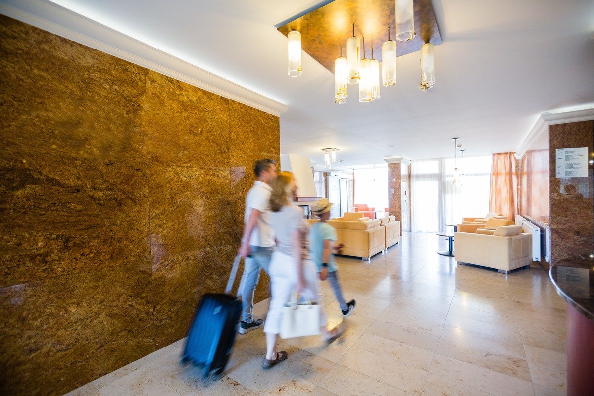 Nocleg z dwoma posiłkami 2025/2026