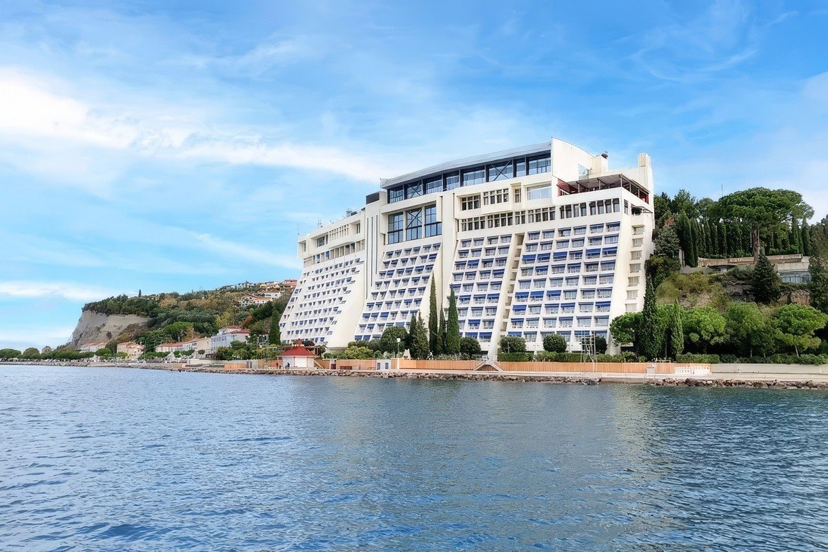 Grand hotel Bernardin *****