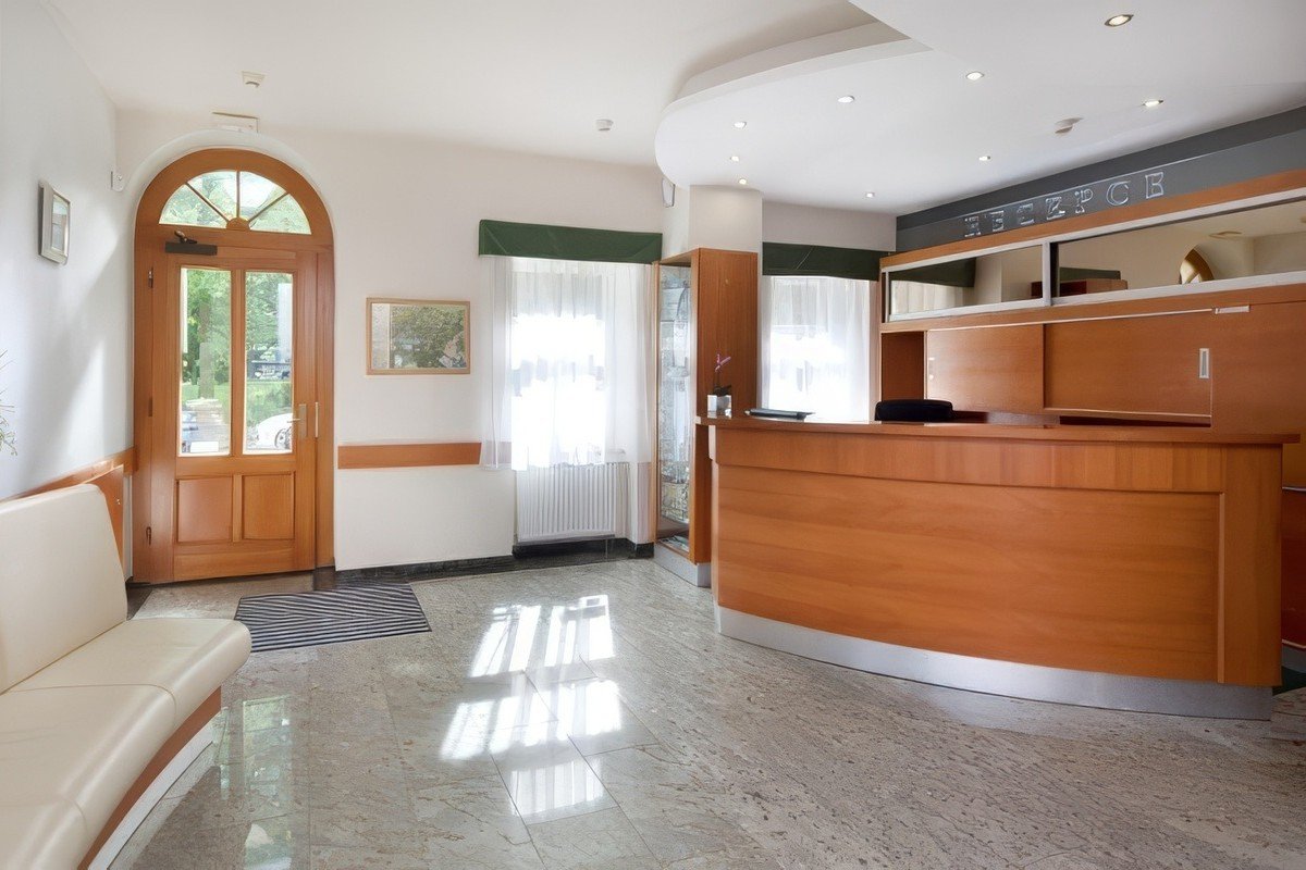 Hotel Reza ****
