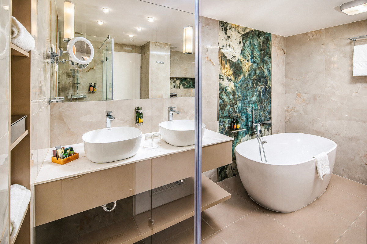 Lotus Suite