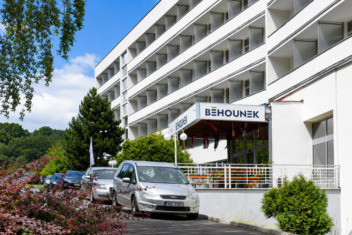 Hotel Akademik Behounek ***