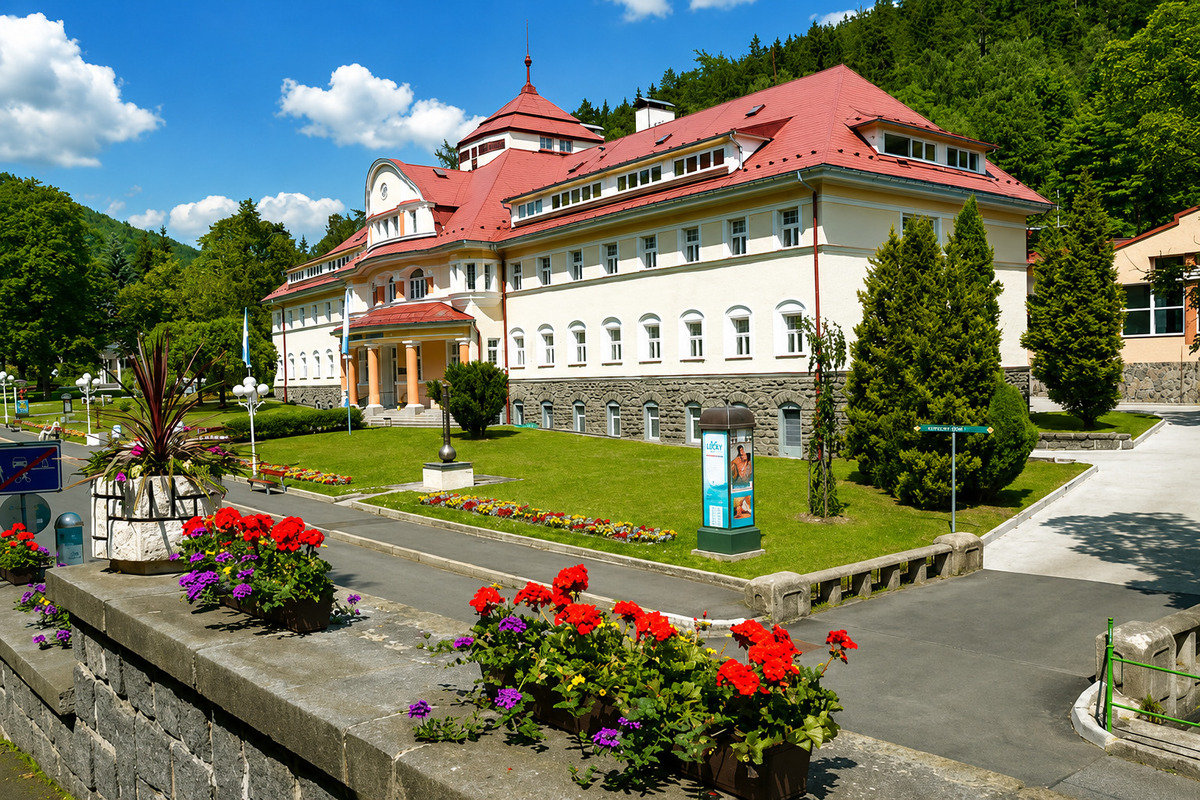 Hotel Akademik Behounek ***